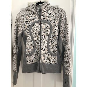 Lululemon Scuba Hoodie Size 6 - Worn Once